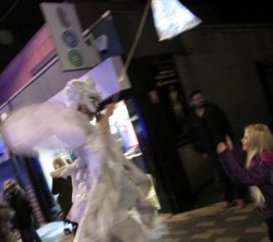 g) Araya & Christmas Lantern Parade